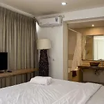 Green Leaf Villa - 1 Bedroom Pool Villa With Minimum Stay 2 Nights