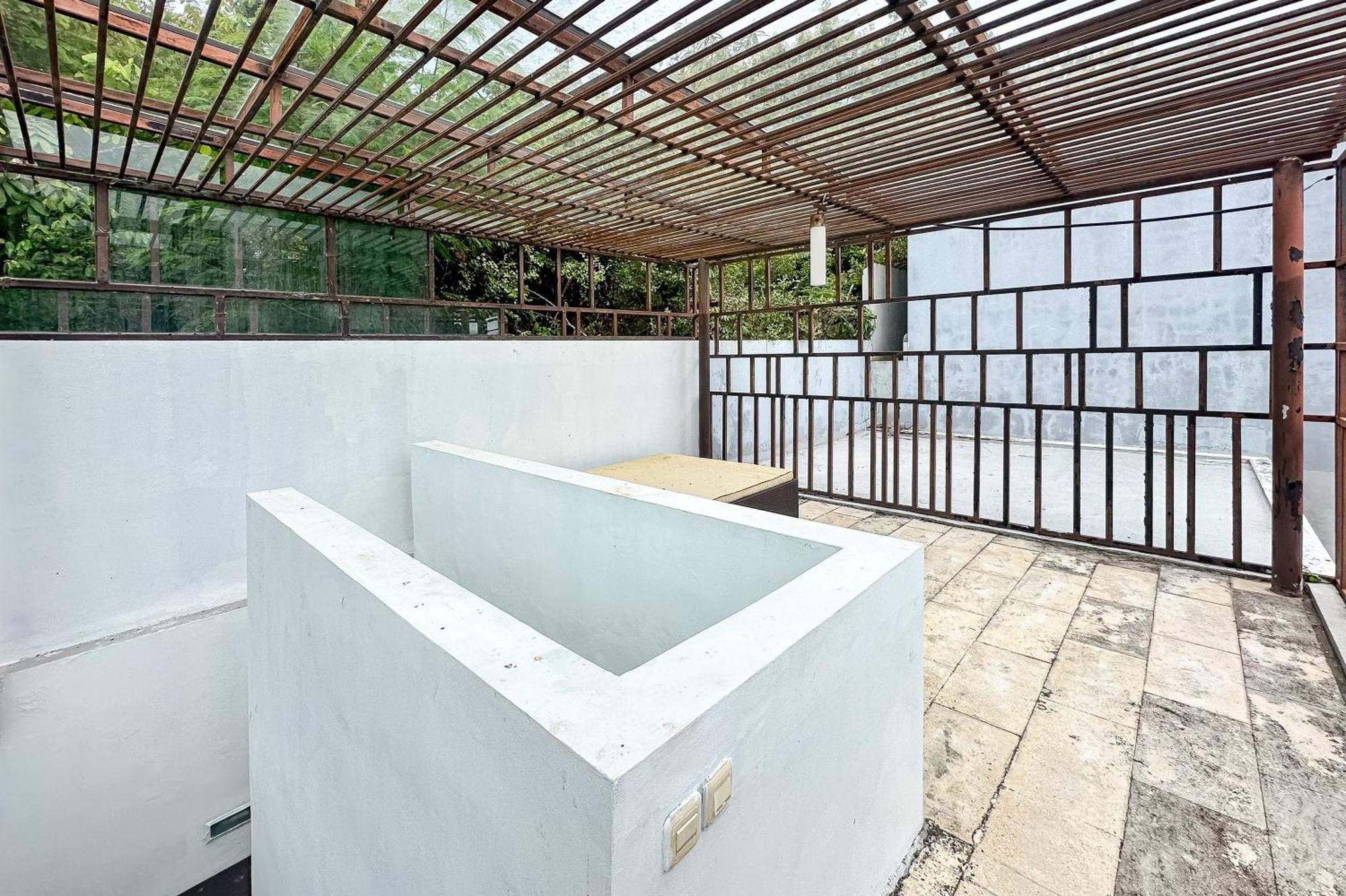 Villa Leaf - 1 Bedroom Pool With Minimum 2 Nights *